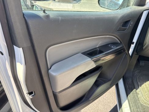 Used 2020 Chevrolet Colorado W/T w/ WT Convenience Package image 10