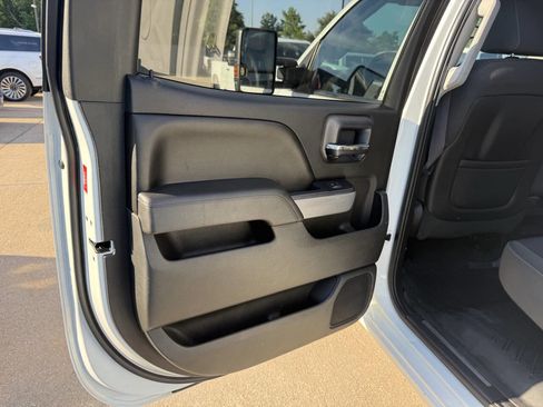 Used 2015 Chevrolet Silverado 2500 LT w/ LT Convenience Package AWD/4WD image 14