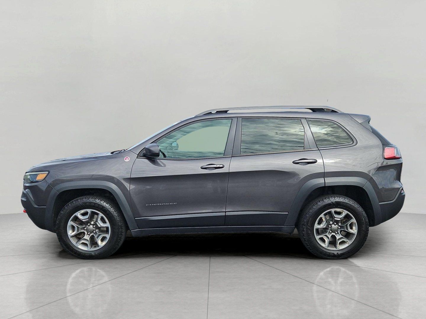Used 2019 Jeep Cherokee Trailhawk w/ Comfort/Convenience Group AWD/4WD image 5