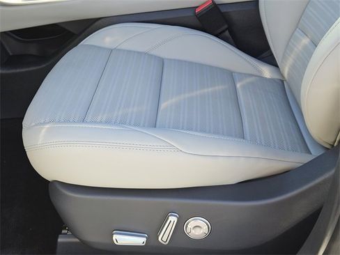 New 2026 Lincoln Nautilus Reserve image 23