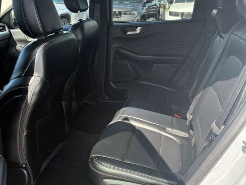 Used 2025 Ford Escape Platinum AWD/4WD image 18