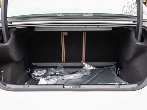 Used 2023 Mercedes-Benz EQE 500 4MATIC Sedan image 27