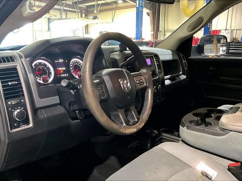 Used 2018 RAM 2500 Tradesman w/ Chrome Appearance Group AWD/4WD image 9
