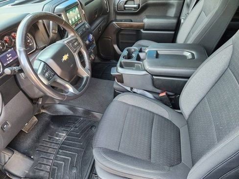 Used 2021 Chevrolet Silverado 1500 LT image 4