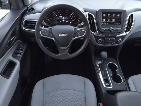 Used 2022 Chevrolet Equinox LT image 12