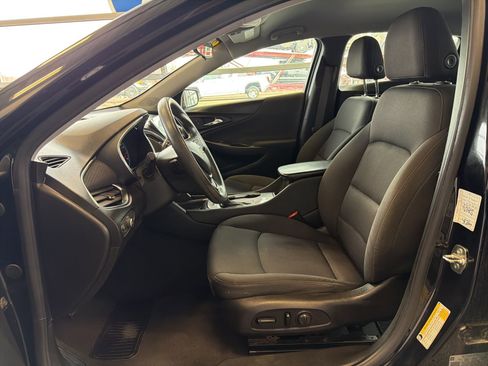 Used 2020 Chevrolet Malibu LT image 14
