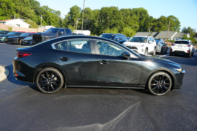 Used 2024 MAZDA MAZDA3 s FWD image 9