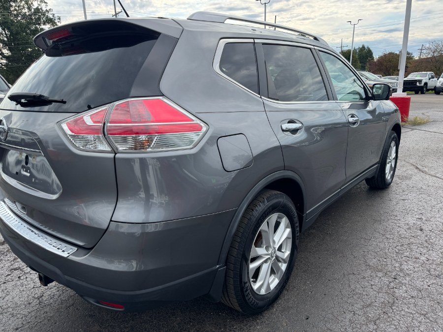Used 2016 Nissan Rogue SV w/ SV Premium Package AWD/4WD image 11