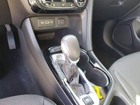 Used 2023 Buick Encore GX Select image 28