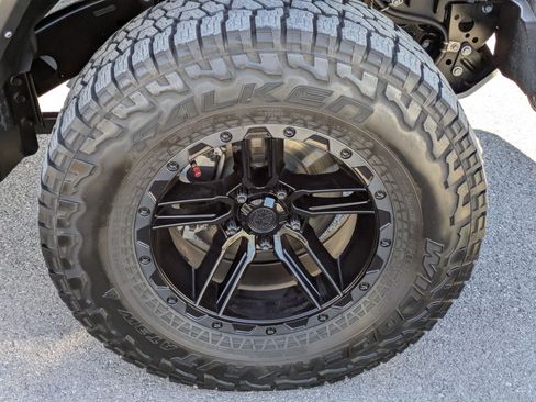 Used 2022 Jeep Gladiator Mojave w/ LED Lighting Group image 28