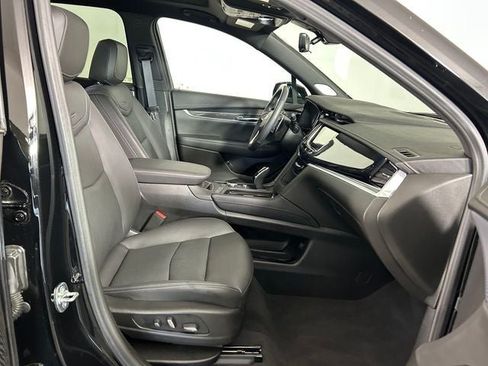 Certified 2024 Cadillac XT6 Sport w/ Technology Package AWD/4WD image 26
