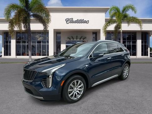 Used 2021 Cadillac XT4 Premium Luxury image 6