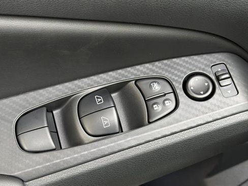 New 2026 Nissan Altima 2.5 SV FWD image 12