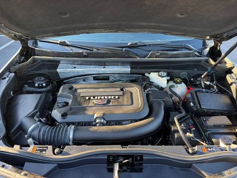 Used 2021 Cadillac XT4 Premium Luxury image 21