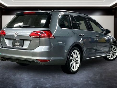 Used 2016 Volkswagen Golf SE FWD image 6