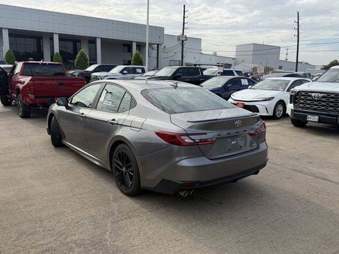 Certified 2025 Toyota Camry SE FWD image 7