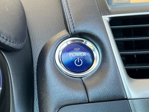 Used 2010 Lexus HS 250h w/ Touring Pkg FWD image 24