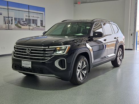 New 2026 Volkswagen Atlas SE FWD image 5