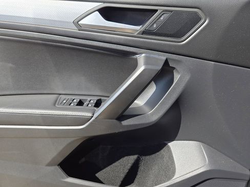 Used 2022 Volkswagen Tiguan S image 18