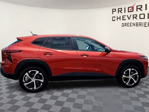 Used 2024 Chevrolet Trax RS w/ Driver Confidence Package FWD image 9