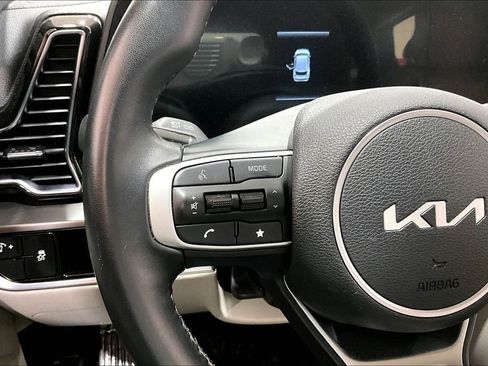 Used 2023 Kia Sportage EX image 18