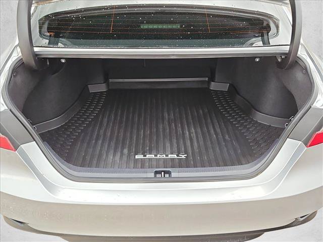 Used 2022 Toyota Camry LE FWD image 6