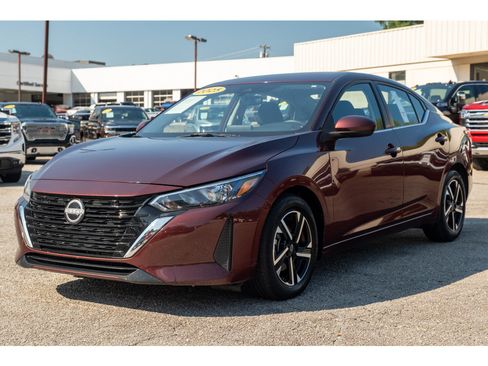 Used 2025 Nissan Sentra SV FWD image 4