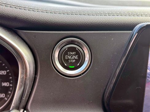 Used 2020 Chevrolet Blazer LT w/ Sound & Technology Package image 17