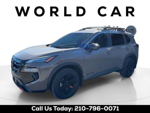 Used 2025 Nissan Rogue SV w/ Rock Creek Premium Package image 3