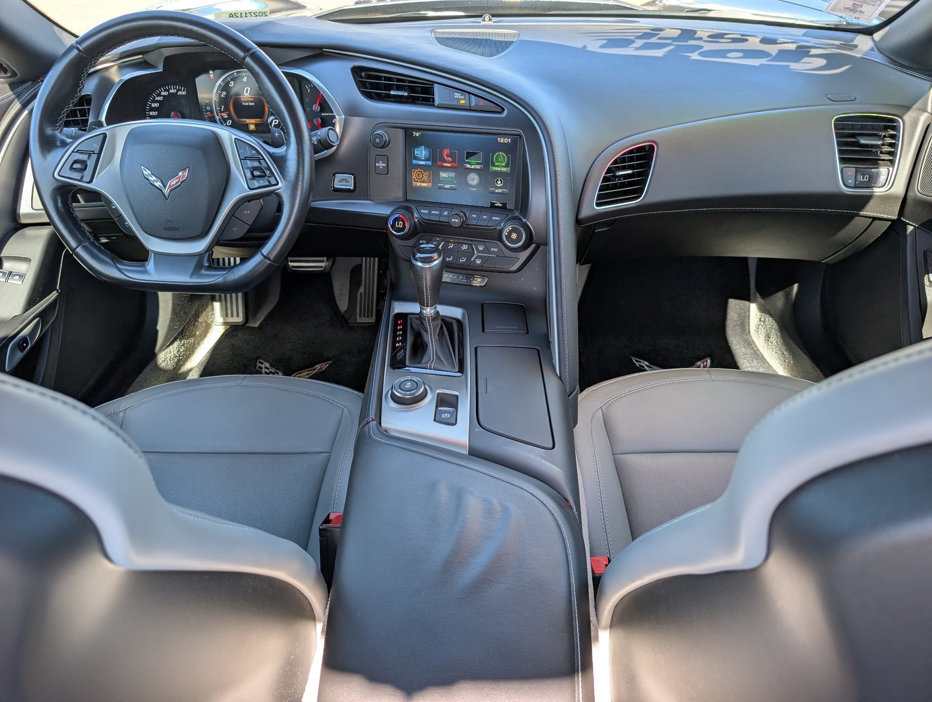 Used 2017 Chevrolet Corvette Stingray Coupe w/ 1LT RWD image 13