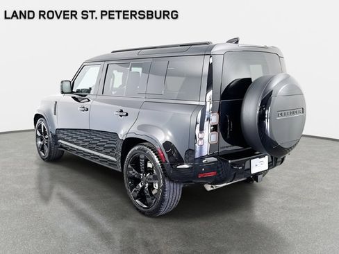 New 2026 Land Rover Defender 110 X-Dynamic SE image 7