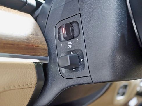 Used 2024 Mercedes-Benz GLE 350 4MATIC image 16