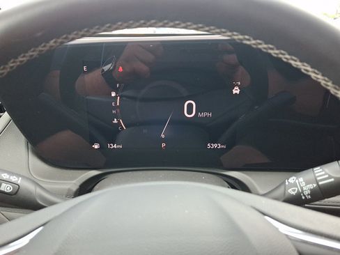 Certified 2025 Buick Encore GX Avenir w/ Avenir Technology Package FWD image 19