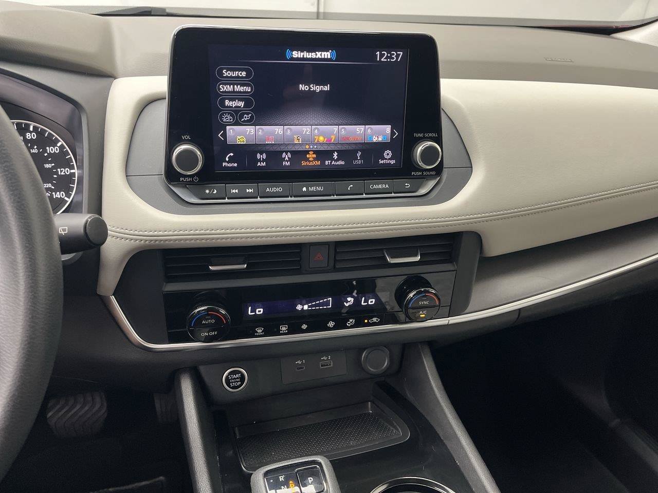 Used 2023 Nissan Rogue SV AWD/4WD image 18