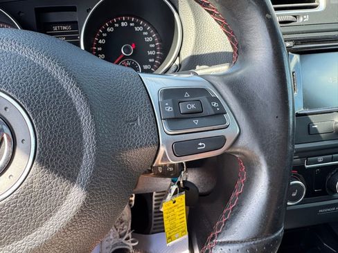 Used 2013 Volkswagen GTI Driver's Edition FWD image 32