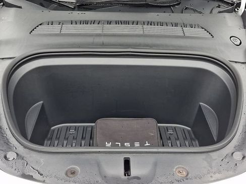 Used 2024 Tesla Model Y Long Range AWD/4WD image 27