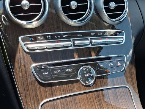 Used 2017 Mercedes-Benz C 300 4MATIC Sedan image 18