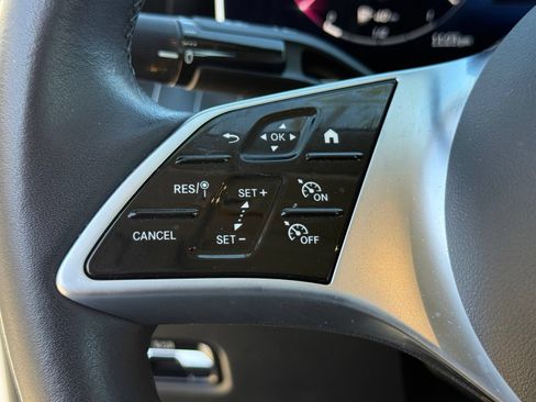 Used 2023 Mercedes-Benz C 300 Sedan image 32