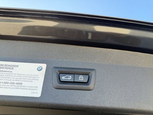 Used 2020 BMW X1 sDrive28i w/ Premium Package image 11