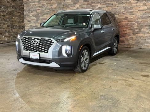Used 2021 Hyundai Palisade SEL w/ Premium Package AWD/4WD image 3
