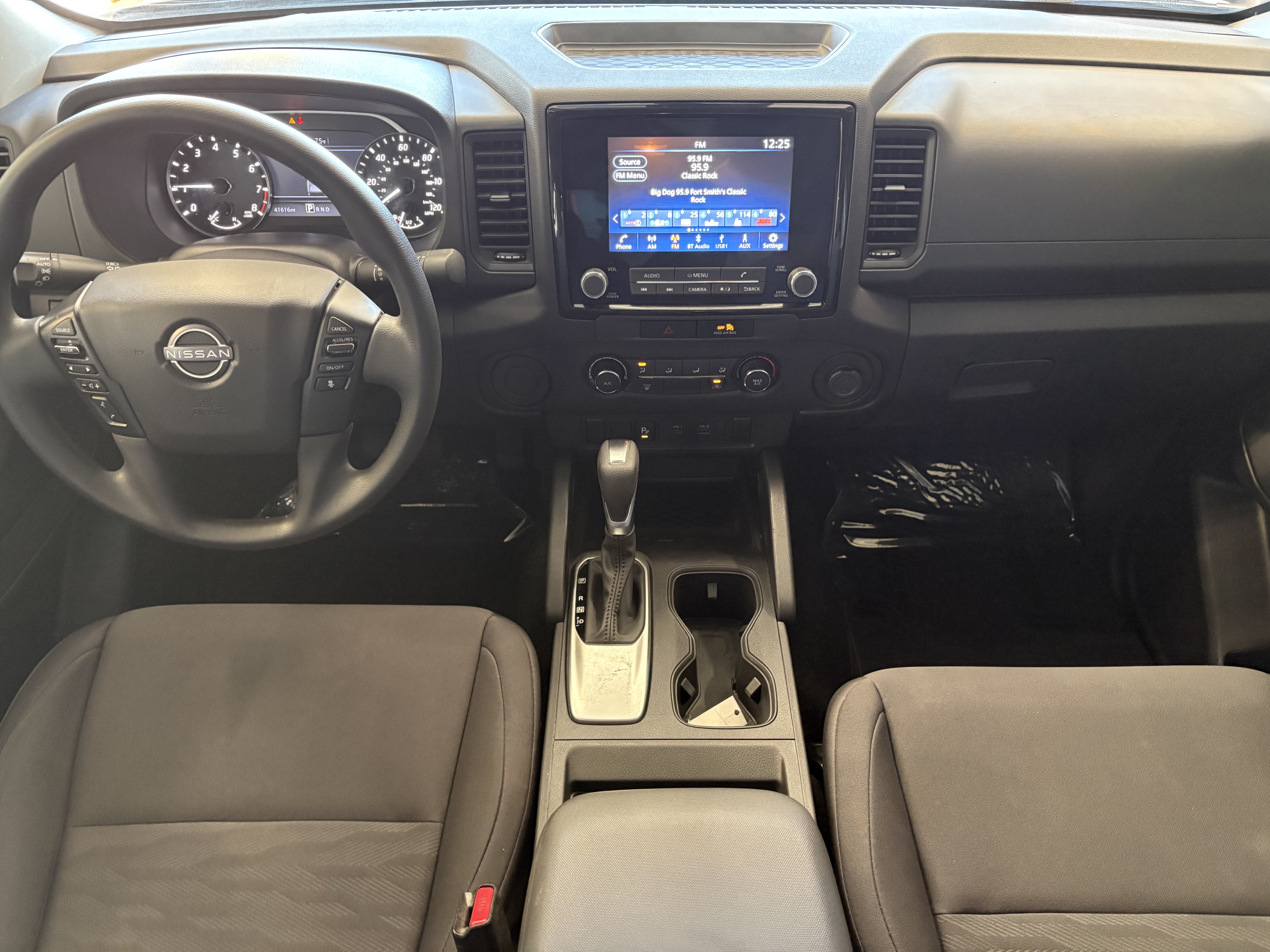 Used 2023 Nissan Frontier S w/ Technology Package RWD image 12