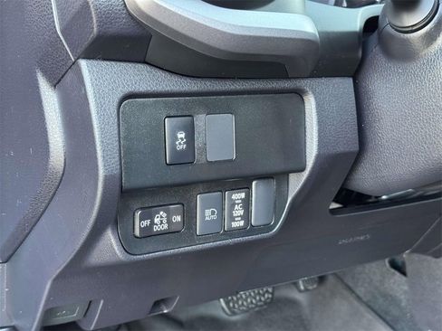 Used 2023 Toyota Tacoma TRD Sport image 10