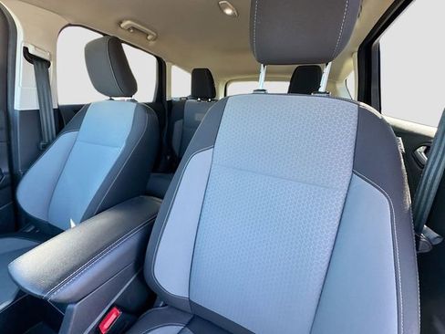 Used 2019 Ford Escape SE image 11