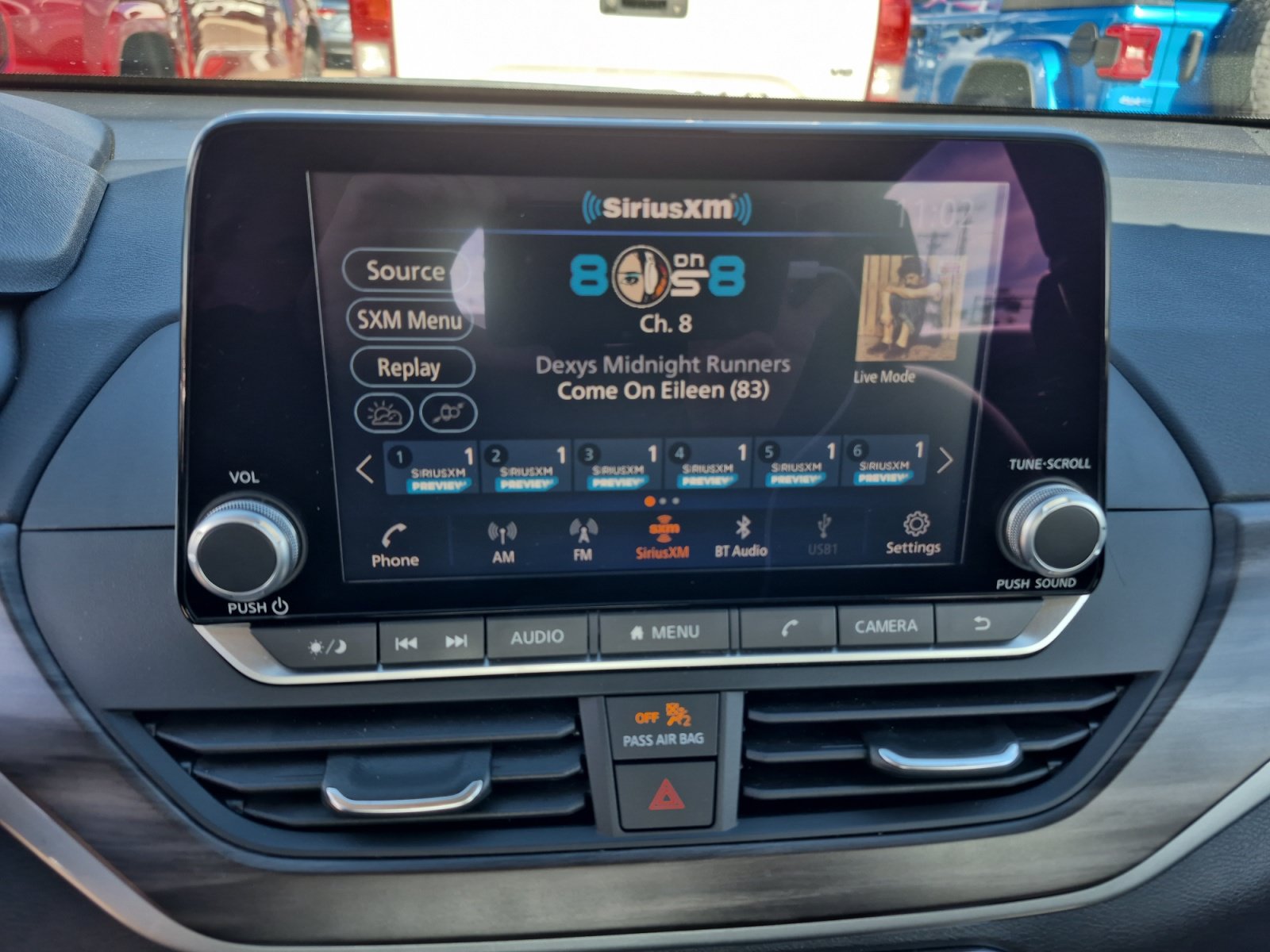 Used 2025 Nissan Altima 2.5 SV FWD image 28