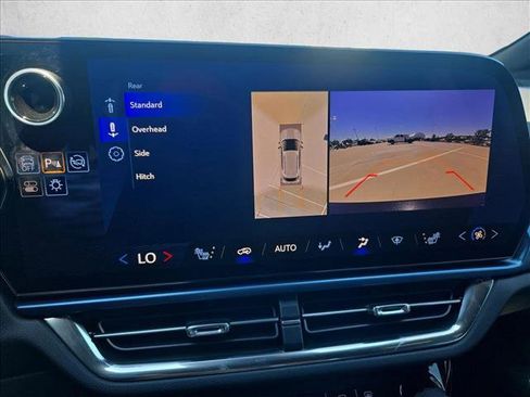 Used 2025 Chevrolet Equinox EV LT image 13