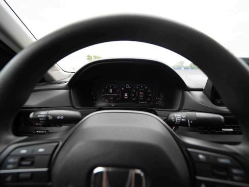 Used 2024 Honda Accord EX image 15