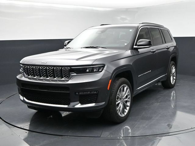 Used 2025 Jeep Grand Cherokee L Summit AWD/4WD image 3