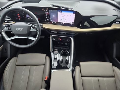 Certified 2025 Audi Q5 Premium Plus w/ Premium Plus image 32