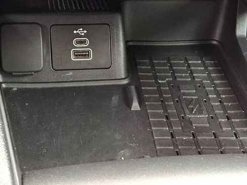 Used 2025 Ford Bronco Sport Badlands image 25