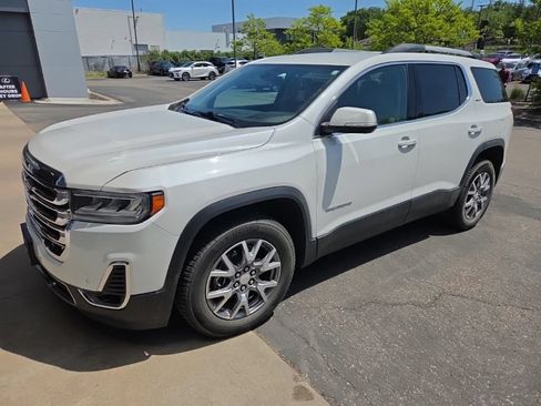 Used 2020 GMC Acadia SLT w/ Driver Alert Package II AWD/4WD image 1